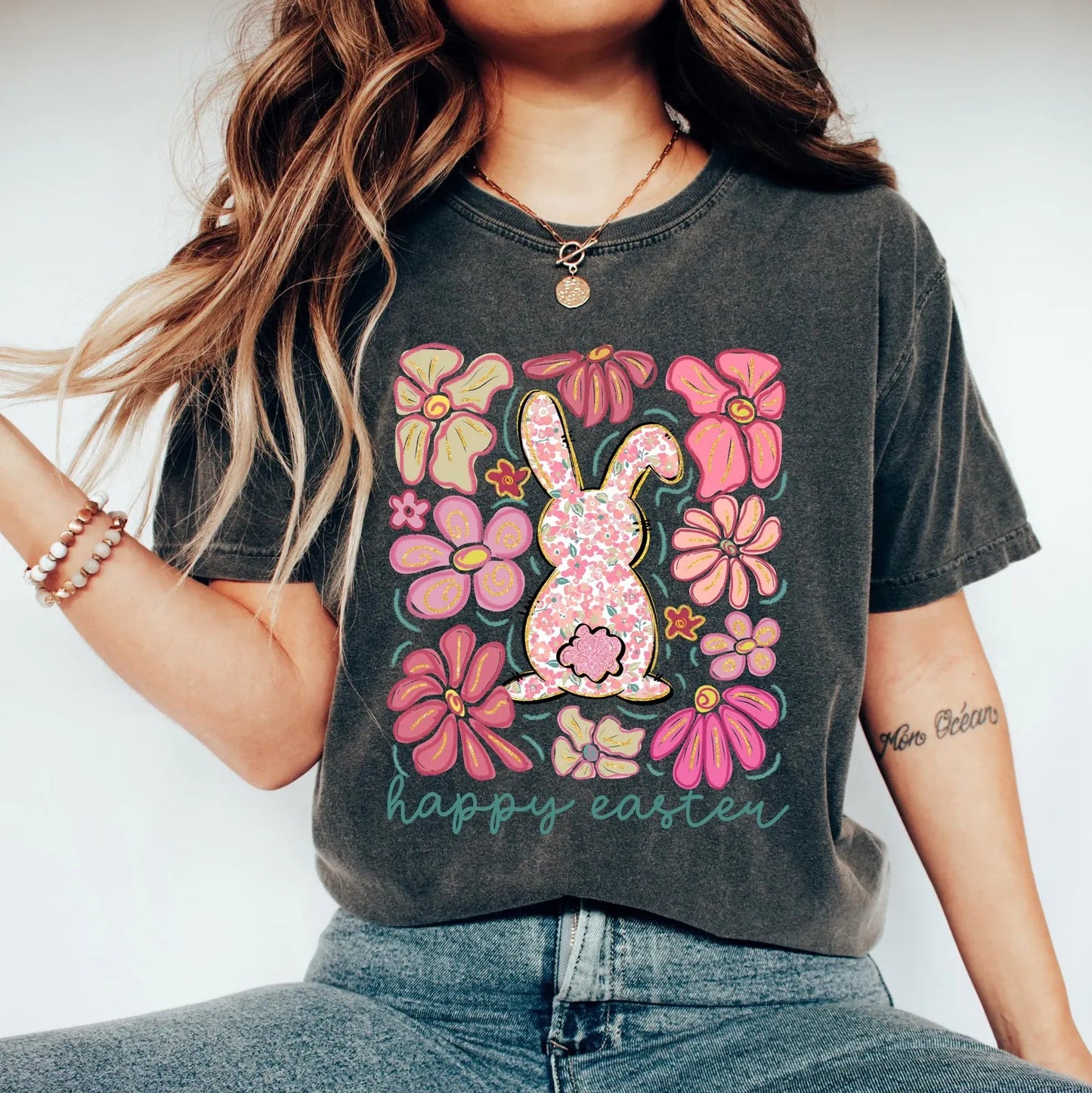 Happy Easter Bunny Shirt, Retro Floral Easter Rabbit Tee, Cute Easter Bunny T-Shirt, Spring Easter Outfit for Women, Easter Gift Shirt