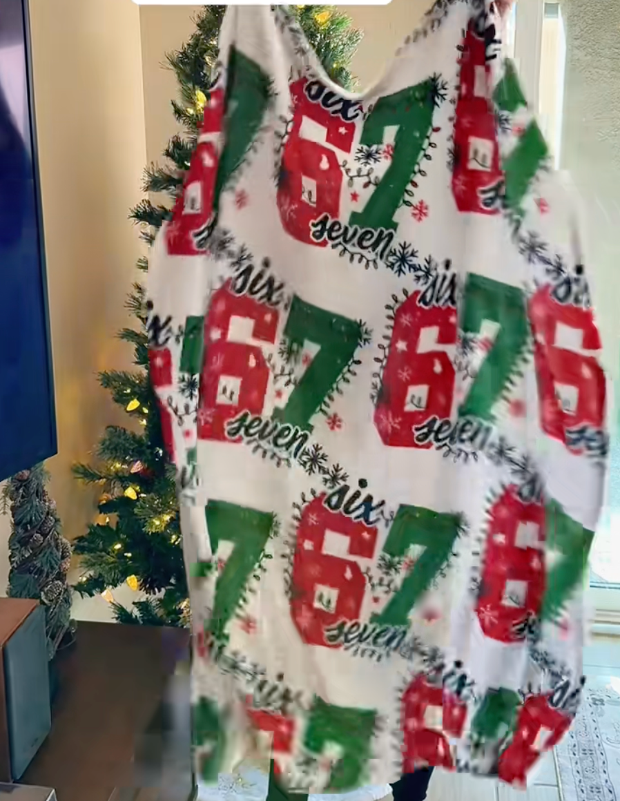 Six Seven 67 Christmas Blanket – Cozy Holiday Throw, Funny Festive Gift for Kids, Teens & Adults