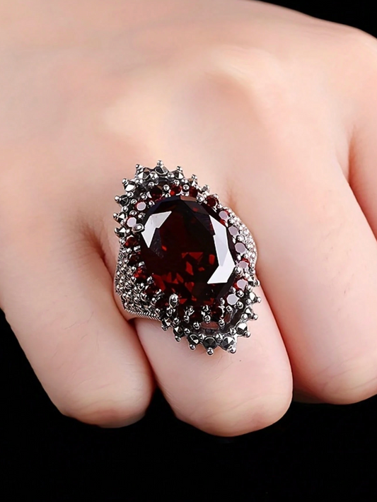 Retro Oval Red Garnet Ring – Elegant Statement Jewelry for Women