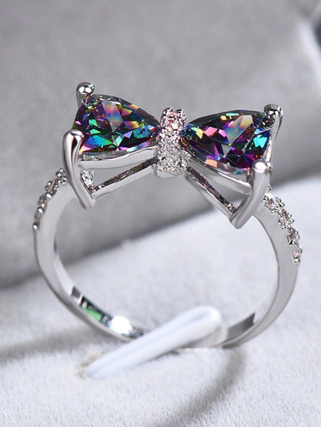 Crystal Bowknot Ring – Elegant Cubic Zirconia Gift for Women
