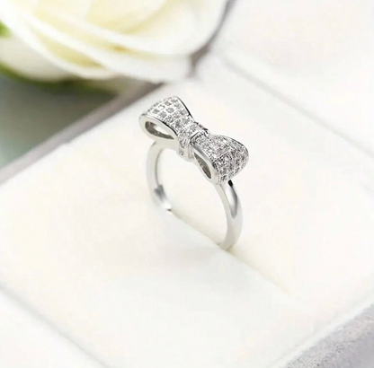 Elegant Bow Promise Ring – Cubic Zirconia Silver-Plated Ring for Women