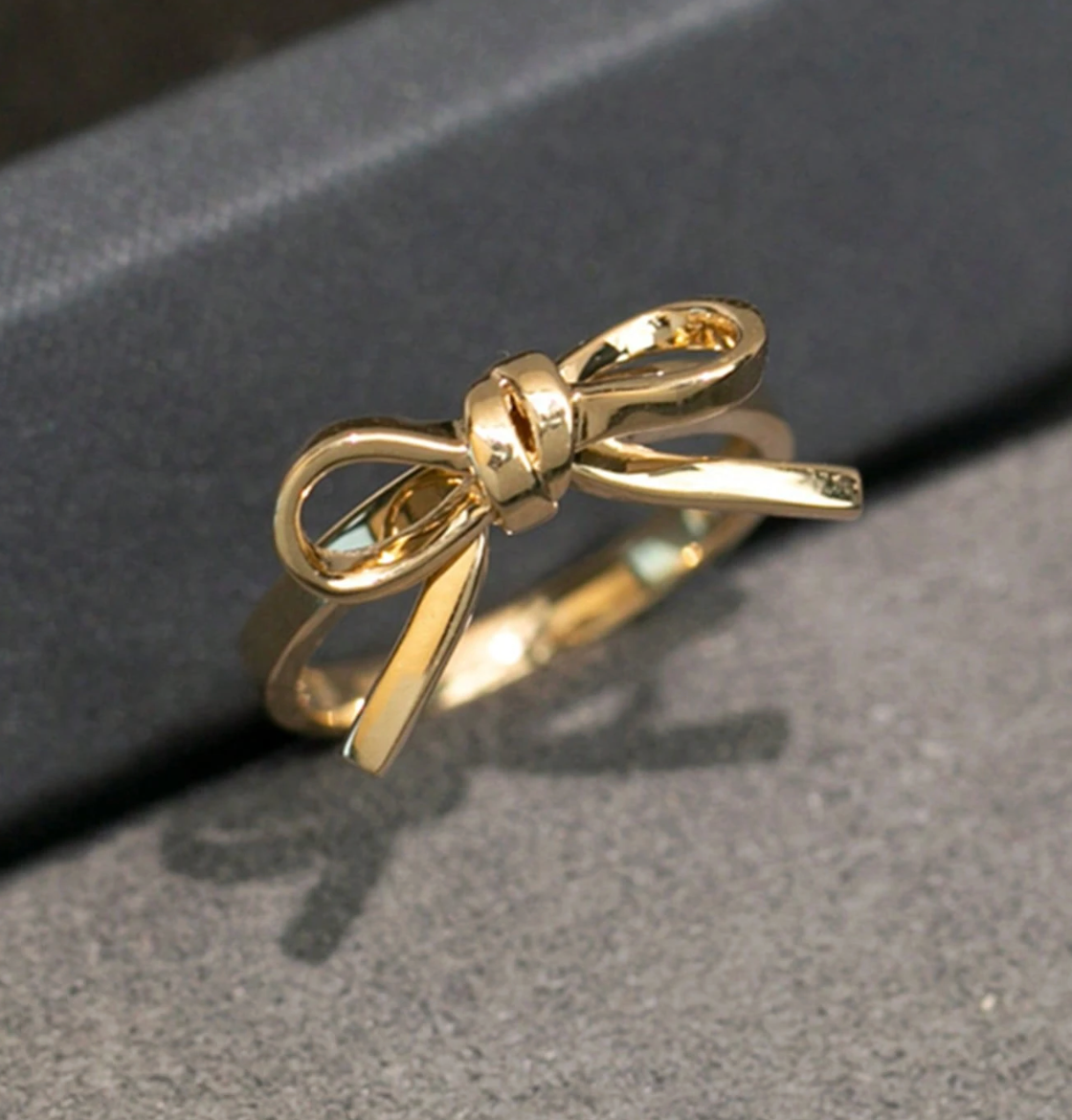 Golden Bow Love Ring – Dainty Bowknot Promise Ring for Women