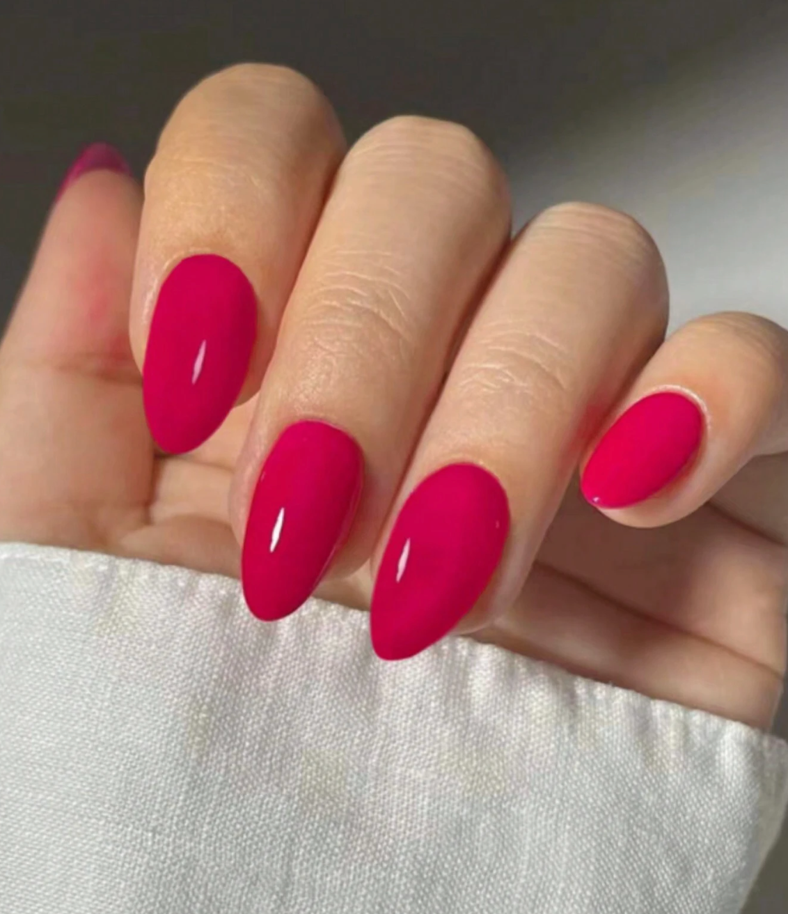 30 Pcs Almond Solid Color Press On Nail Set Universal Fit Everyday Manicure