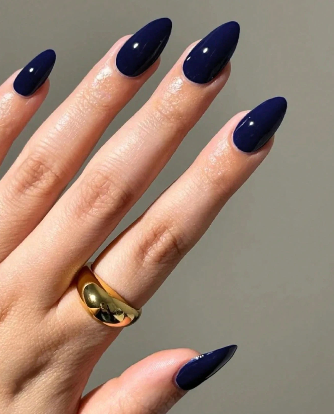 30 Pcs Almond Solid Color Press On Nail Set Universal Fit Everyday Manicure