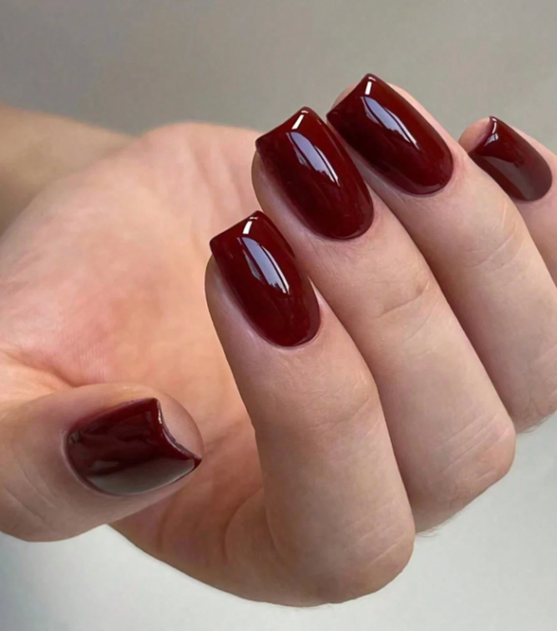 Classic Cherry Red | Short Square Press-On Nails (24 Pcs Gift Set)