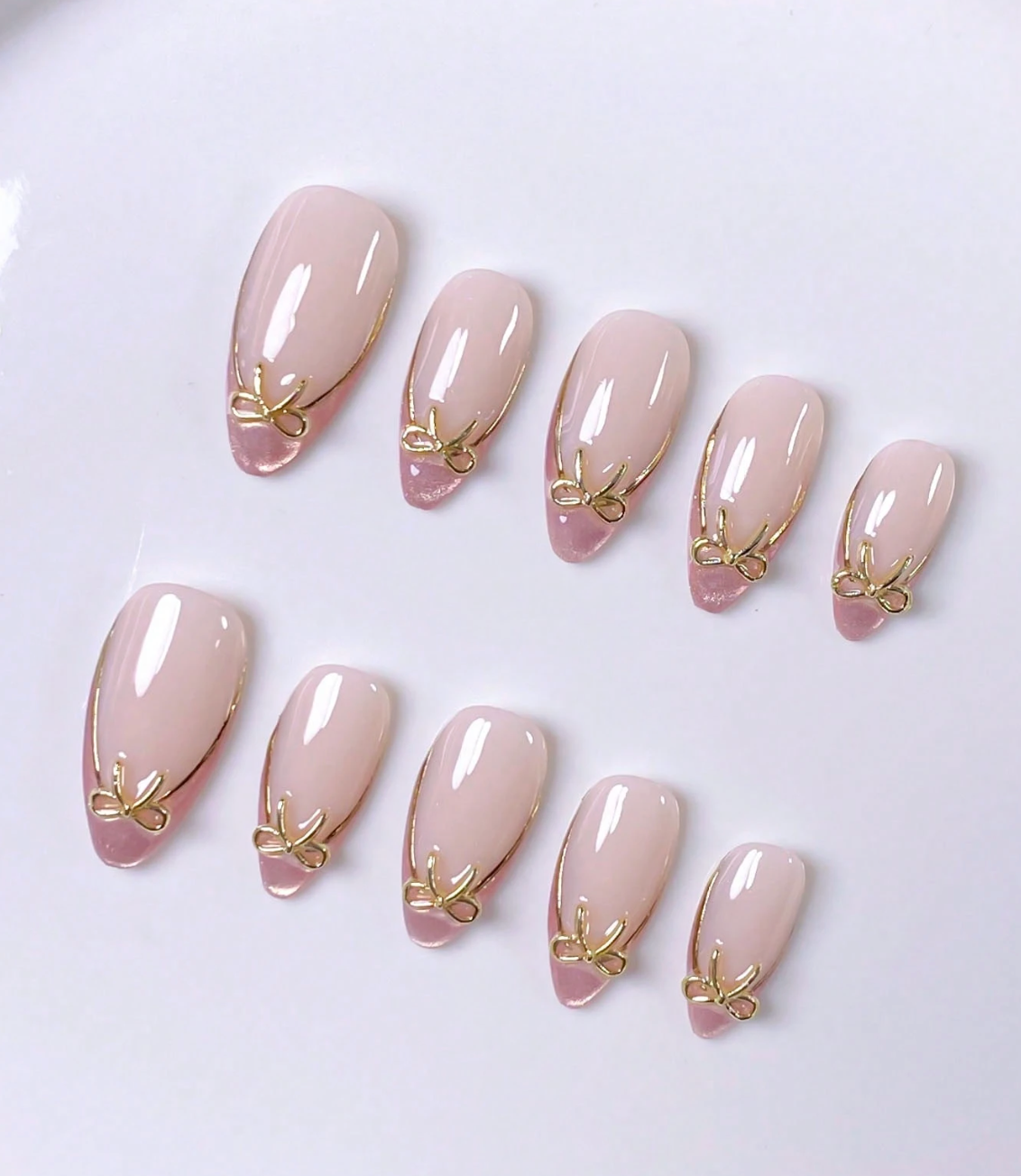 Handmade French Short Press-On Nails – Vine Detail | 10pcs Nail Box