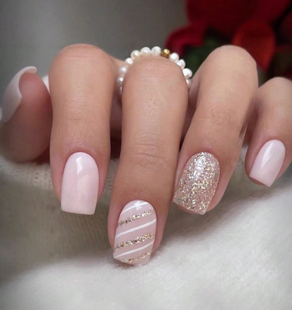 Short Square Red Press On Nails With Glitter Heart Design 24pcs Nail Box