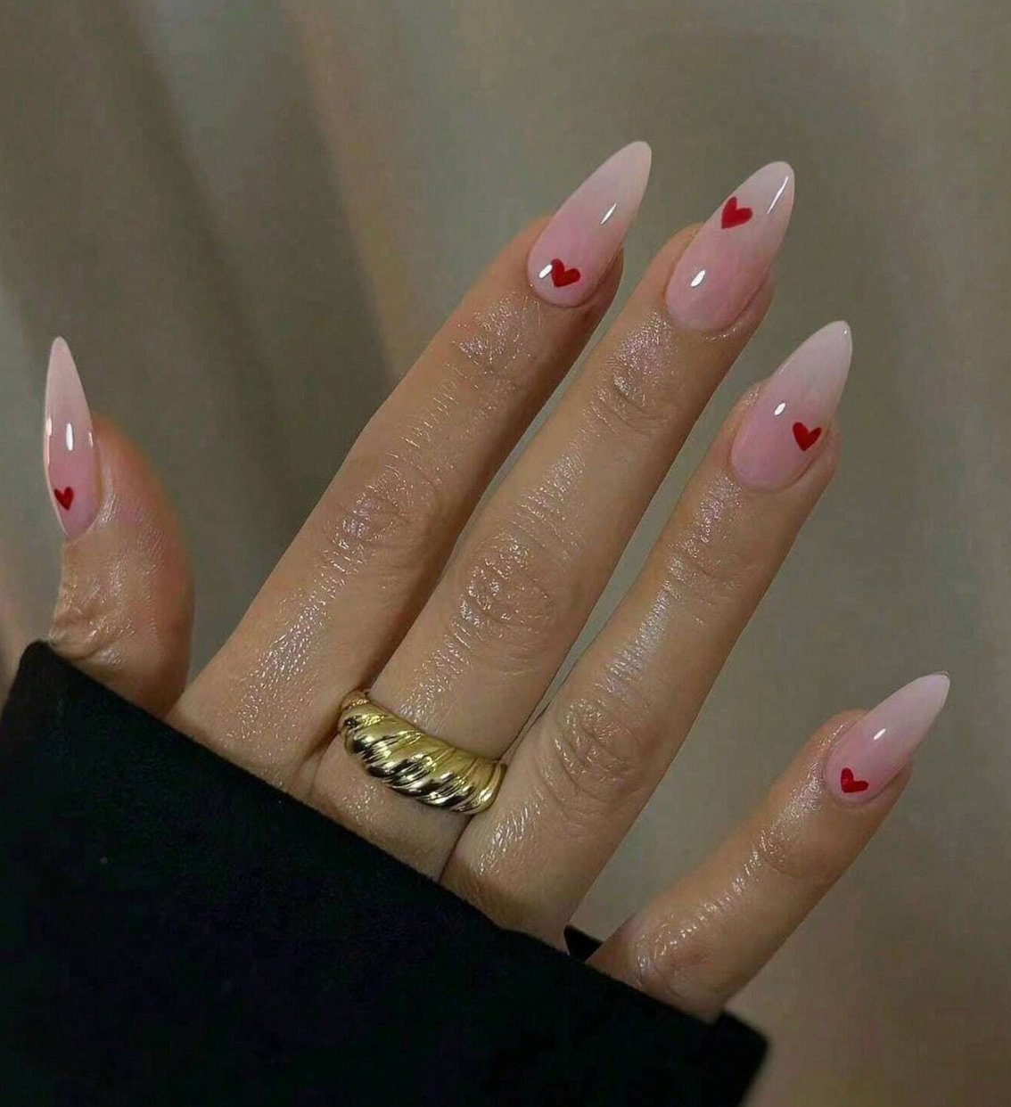 Almond Press On Nails With Cute Red Heart Pattern Medium Length 24pcs Nail Box