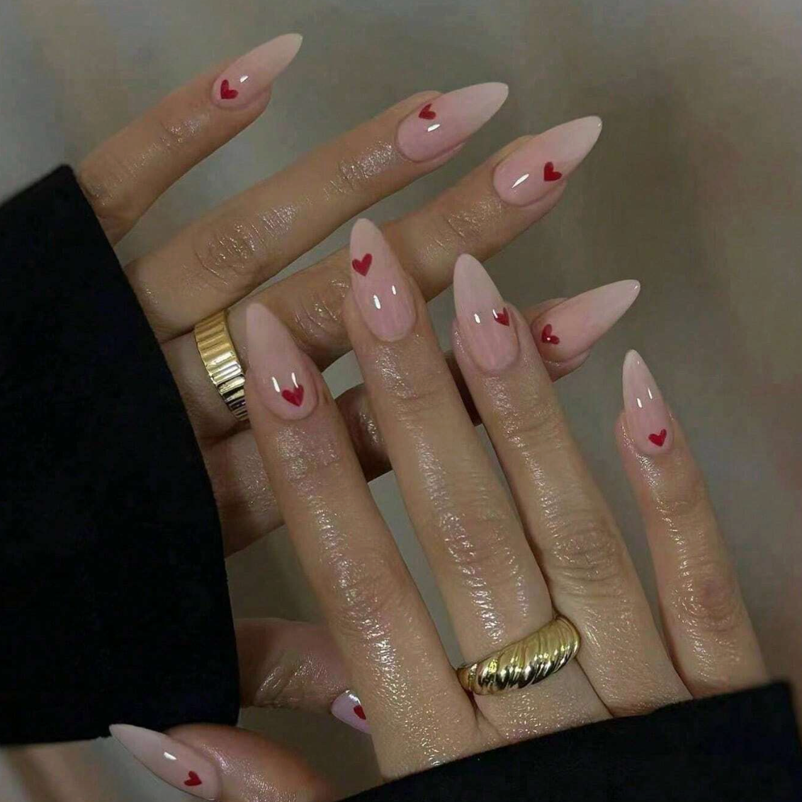 Almond Press On Nails With Cute Red Heart Pattern Medium Length 24pcs Nail Box